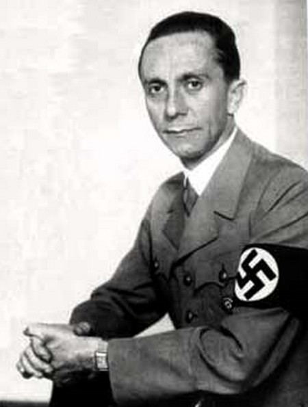 Нажмите на изображение для увеличения
Название: 1376917791_goebbels.jpg
Просмотров: 54
Размер:	18.4 Кб
ID:	5252