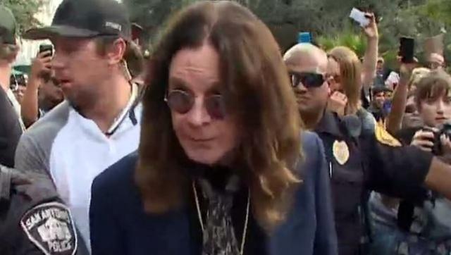 Название: Ozzy Osbourne visits San Antonio.jpg
Просмотров: 219

Размер: 30.4 Кб