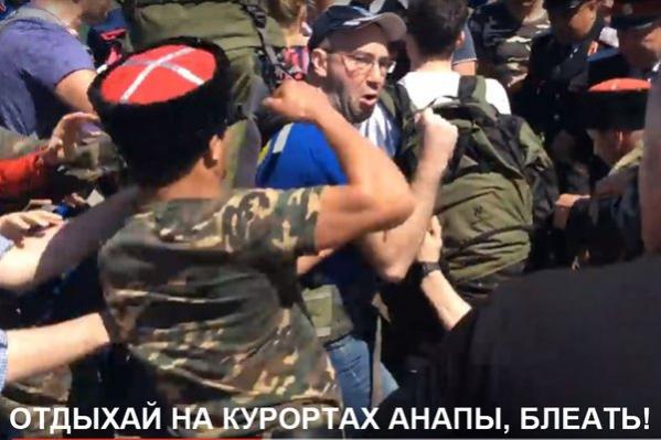 Название: Cip1uZMUgAAK2V7.jpg
Просмотров: 60

Размер: 40.8 Кб